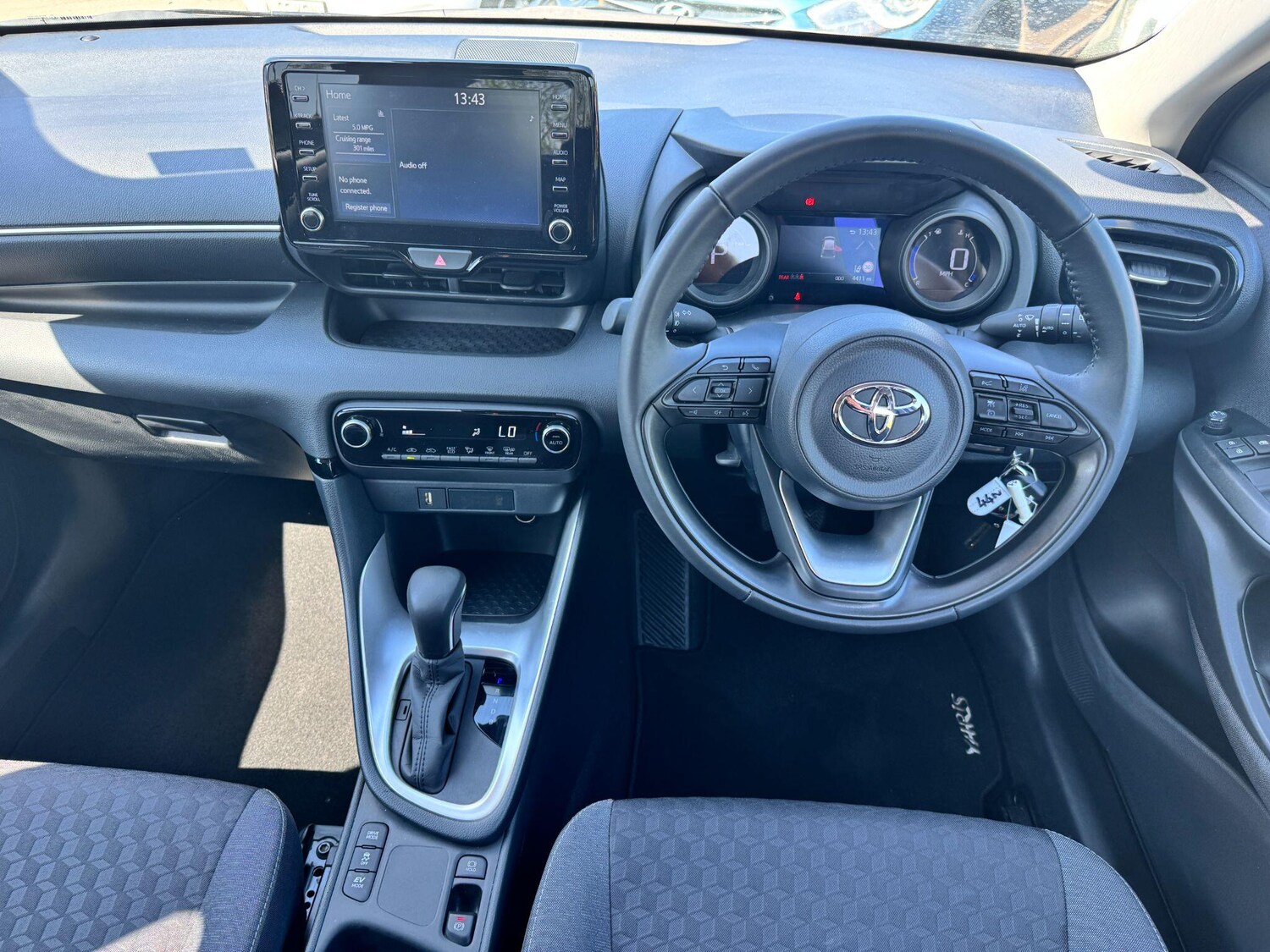 Used Toyota Yaris 2023 for sale - 78157071: Photo 17