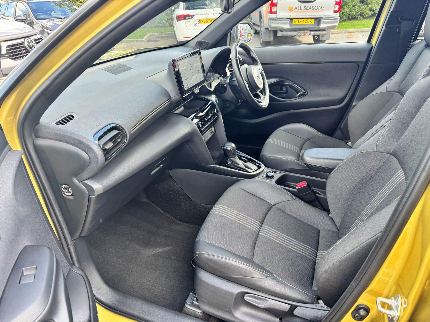 Used Toyota Yaris Cross 2022 for sale - 76823949: Photo 14