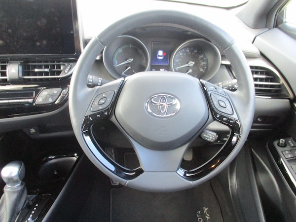 Used Toyota C-HR 2023 for sale - 76282631: Photo 17