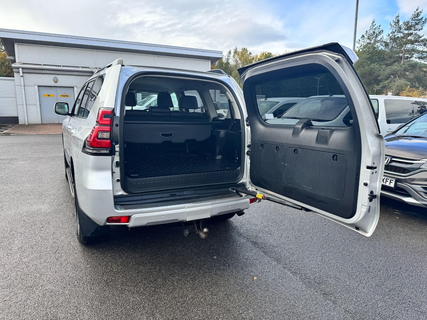 Used Toyota Land Cruiser 2018 for sale - 76295718: Photo 10