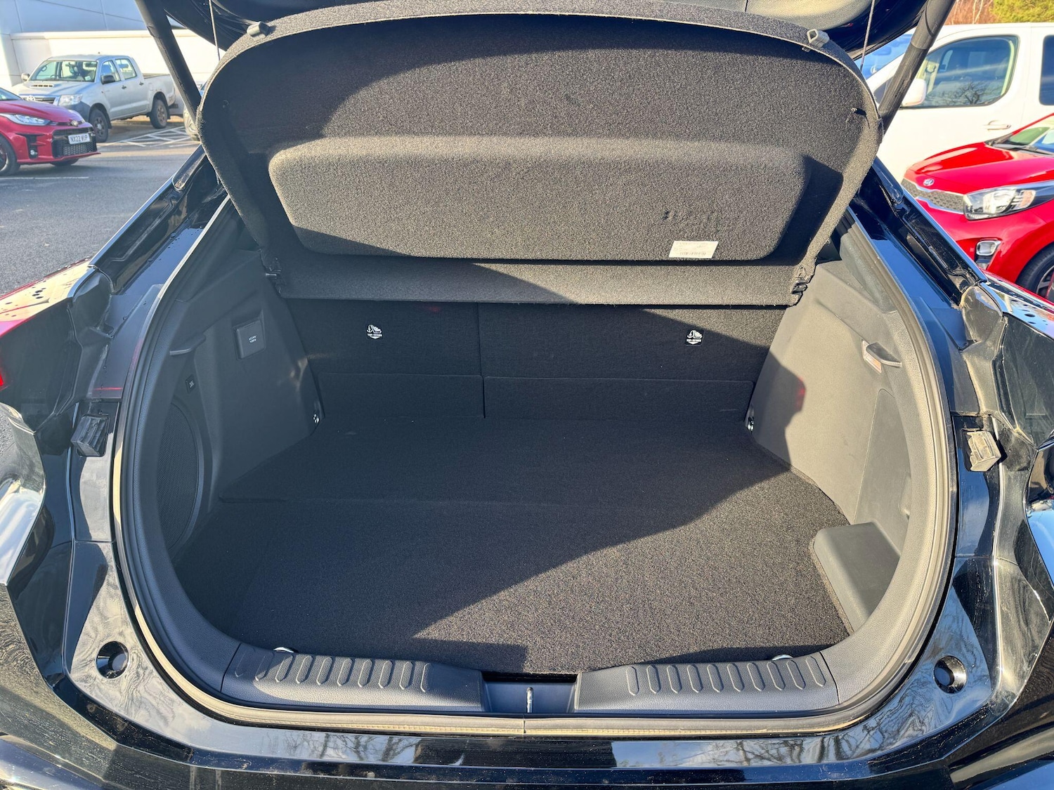 Used Toyota C-HR 2024 for sale - 76715407: Photo 10