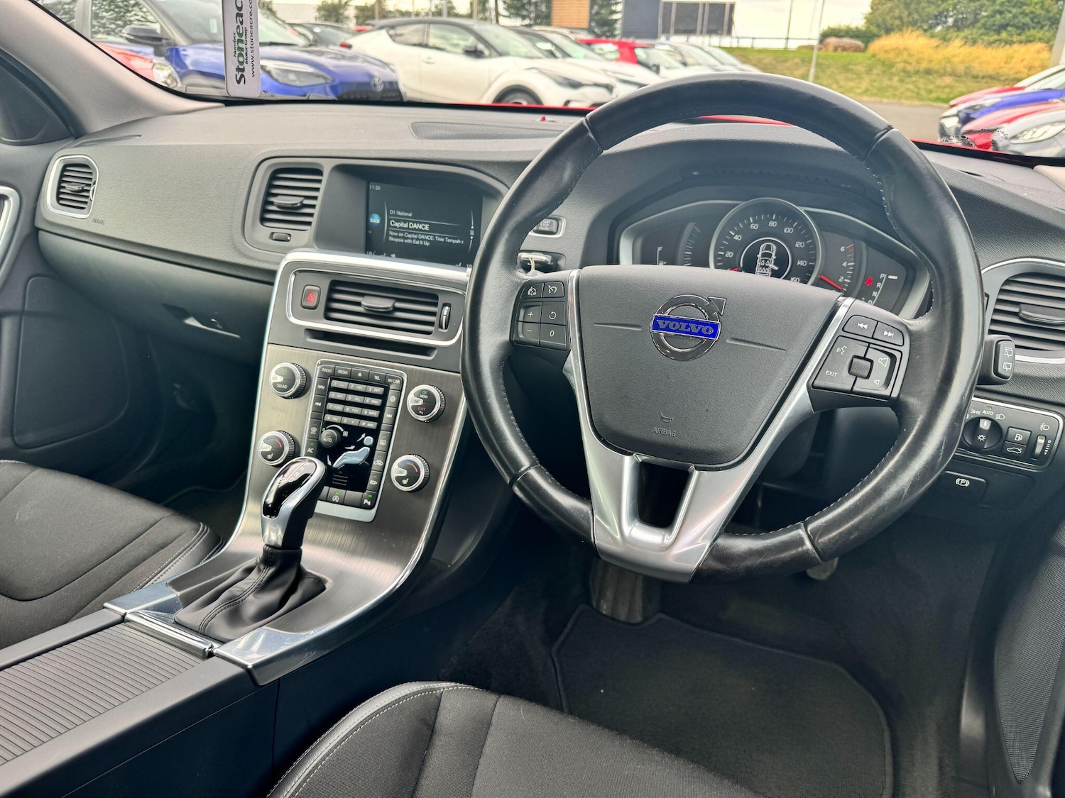 Used Volvo V60 2016 for sale - 77892173: Photo 16