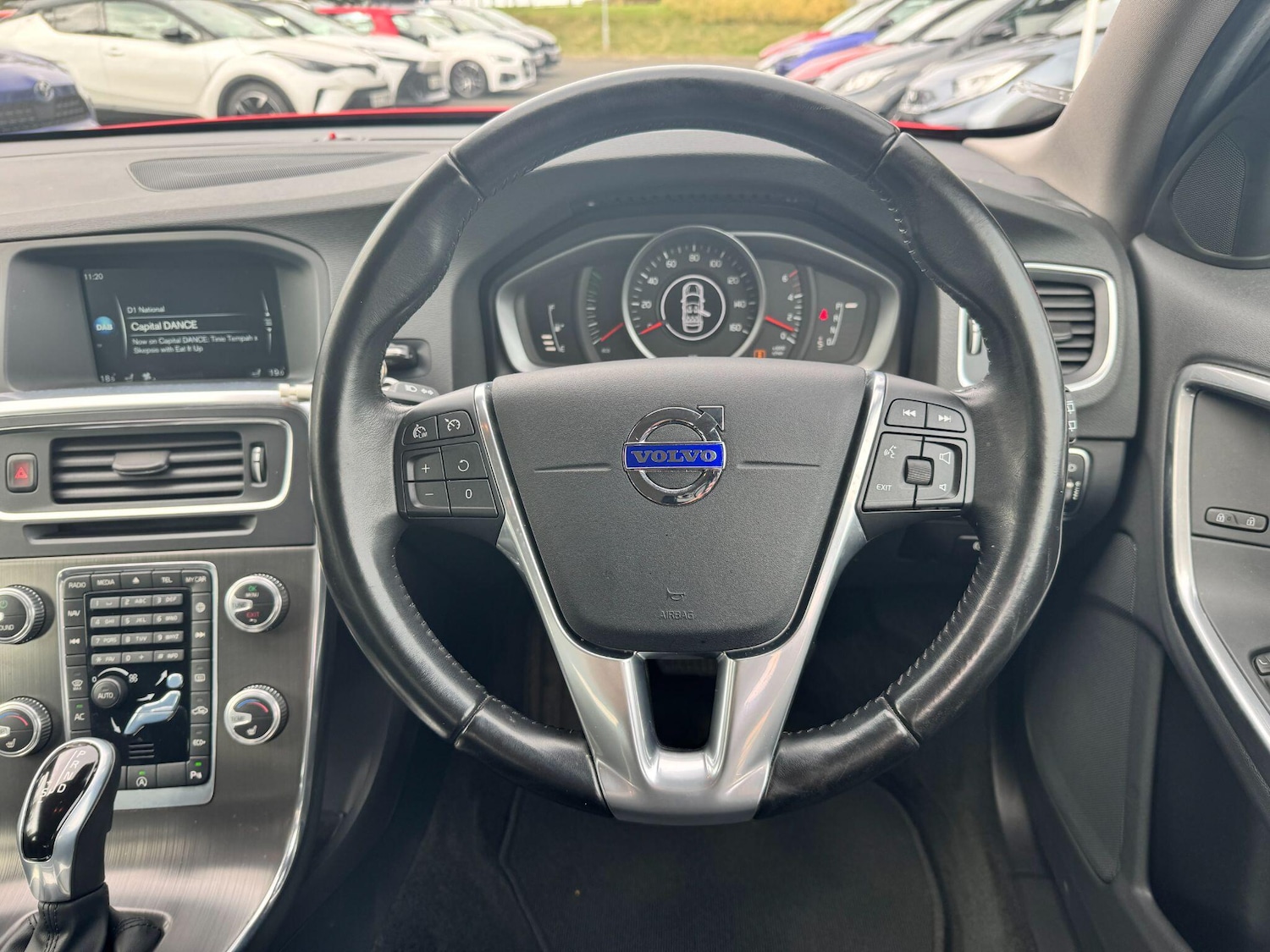 Used Volvo V60 2016 for sale - 77892173: Photo 17