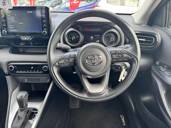 Used Toyota Yaris 2023 for sale - 76282922: Photo 19