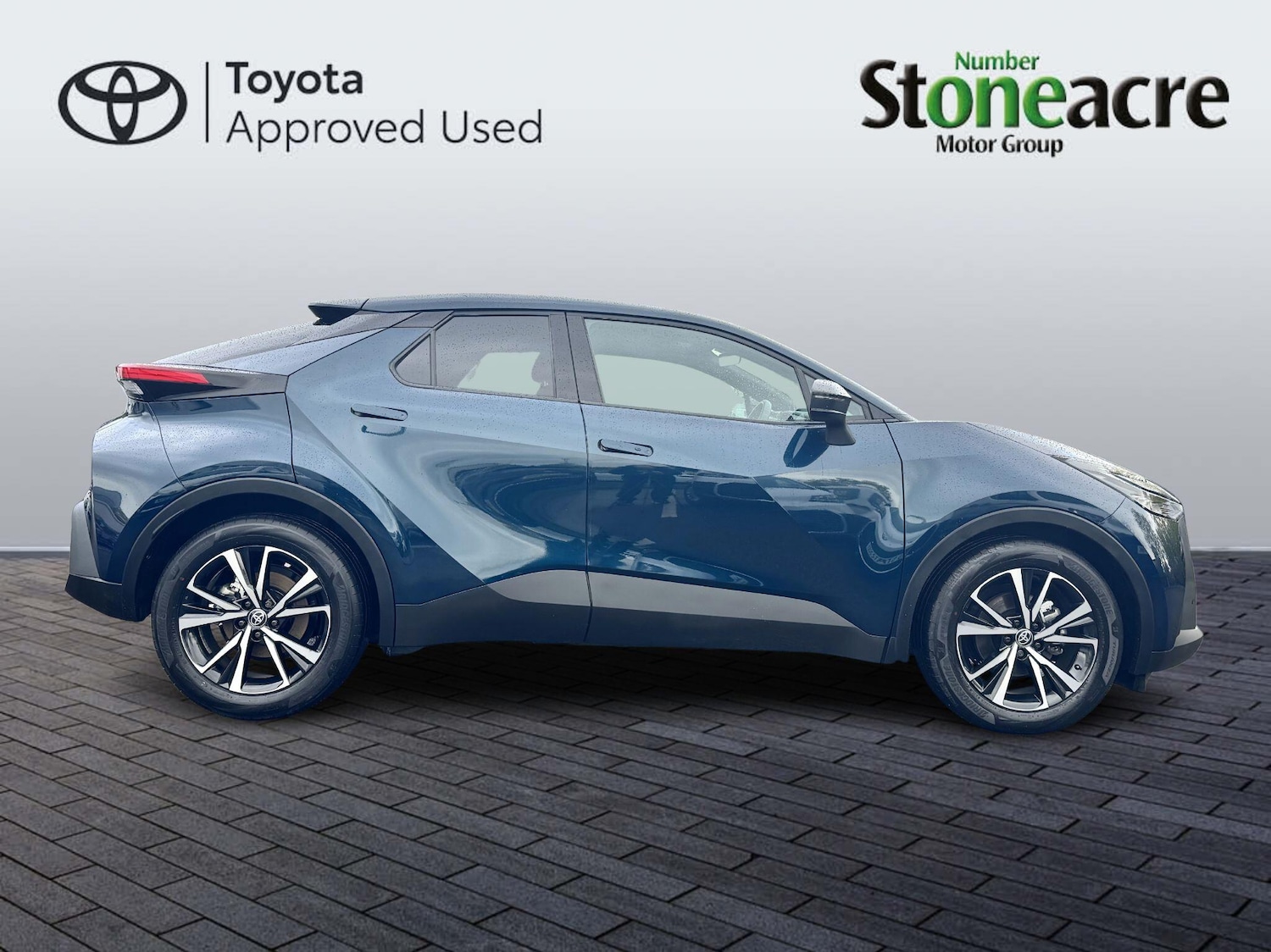 Used Toyota C-HR 2024 for sale - 77395811: Photo 2