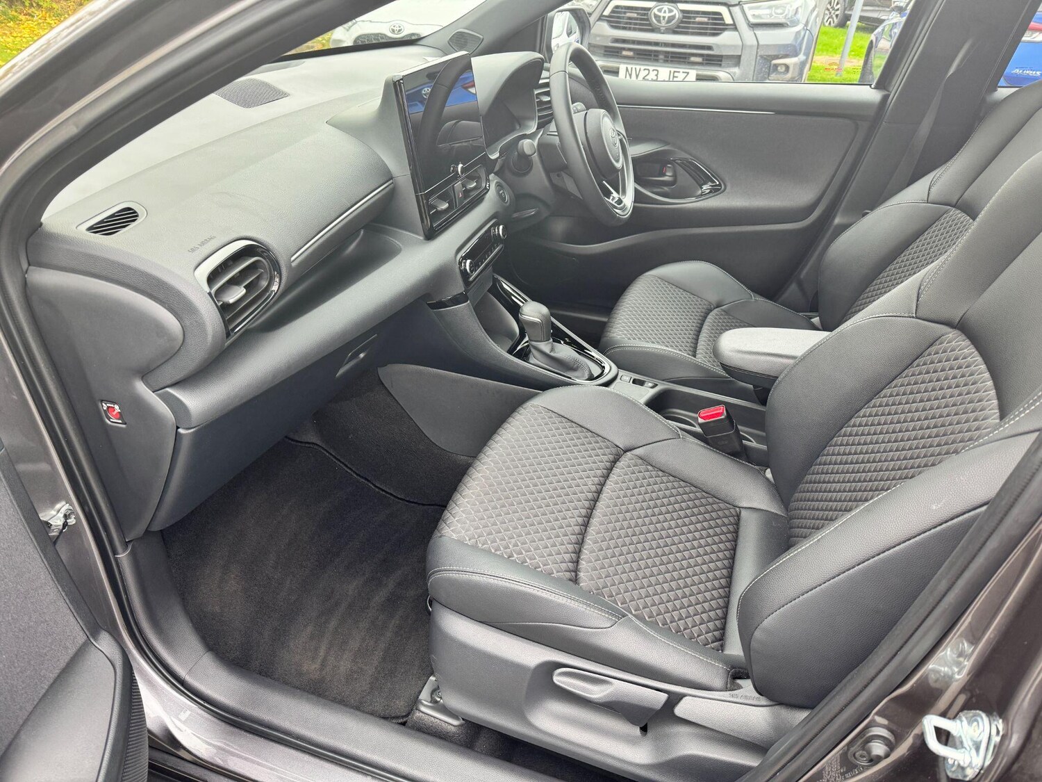 Used Toyota Yaris 2024 for sale - 76247920: Photo 14