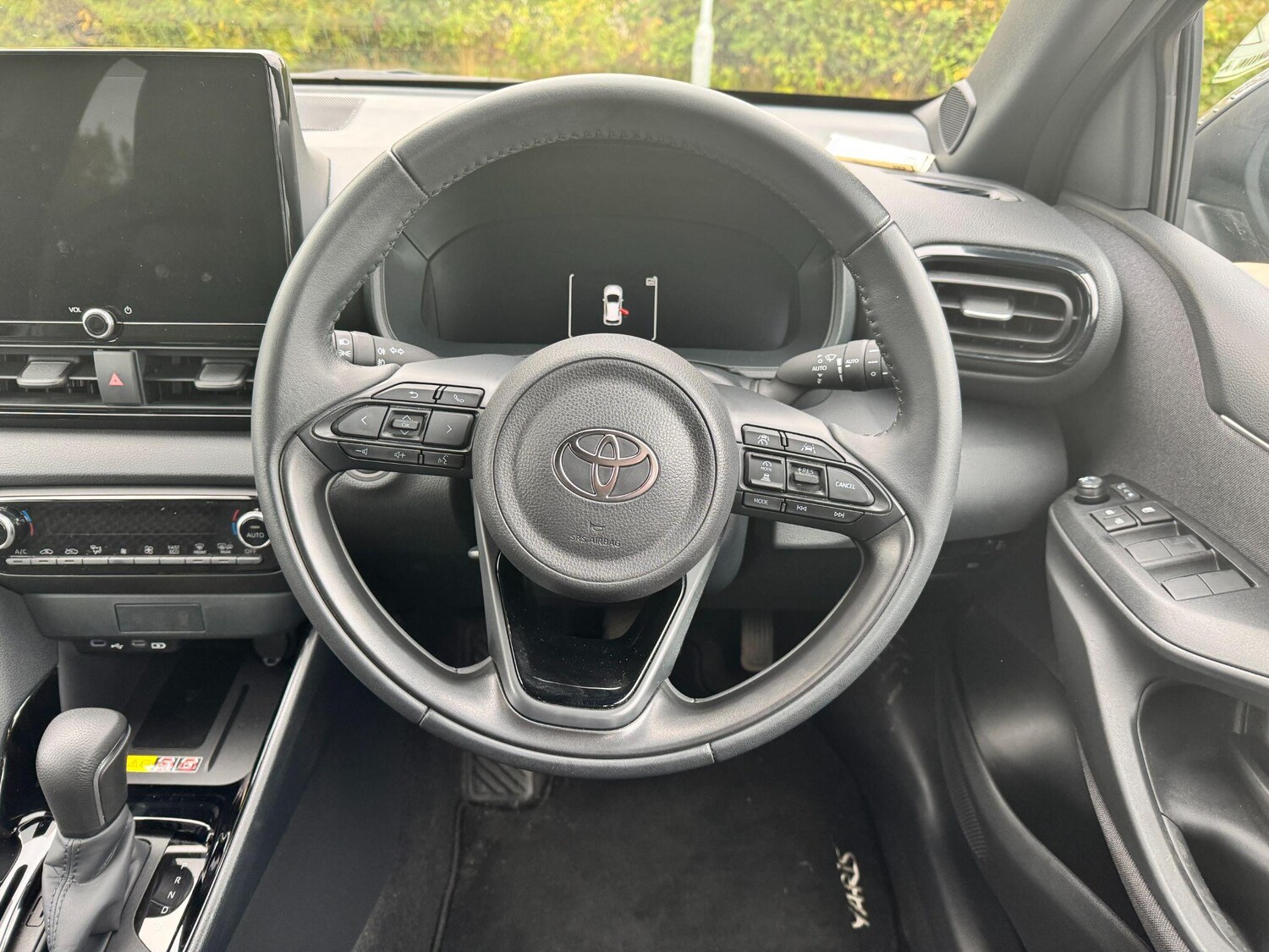 Used Toyota Yaris 2024 for sale - 76247920: Photo 17