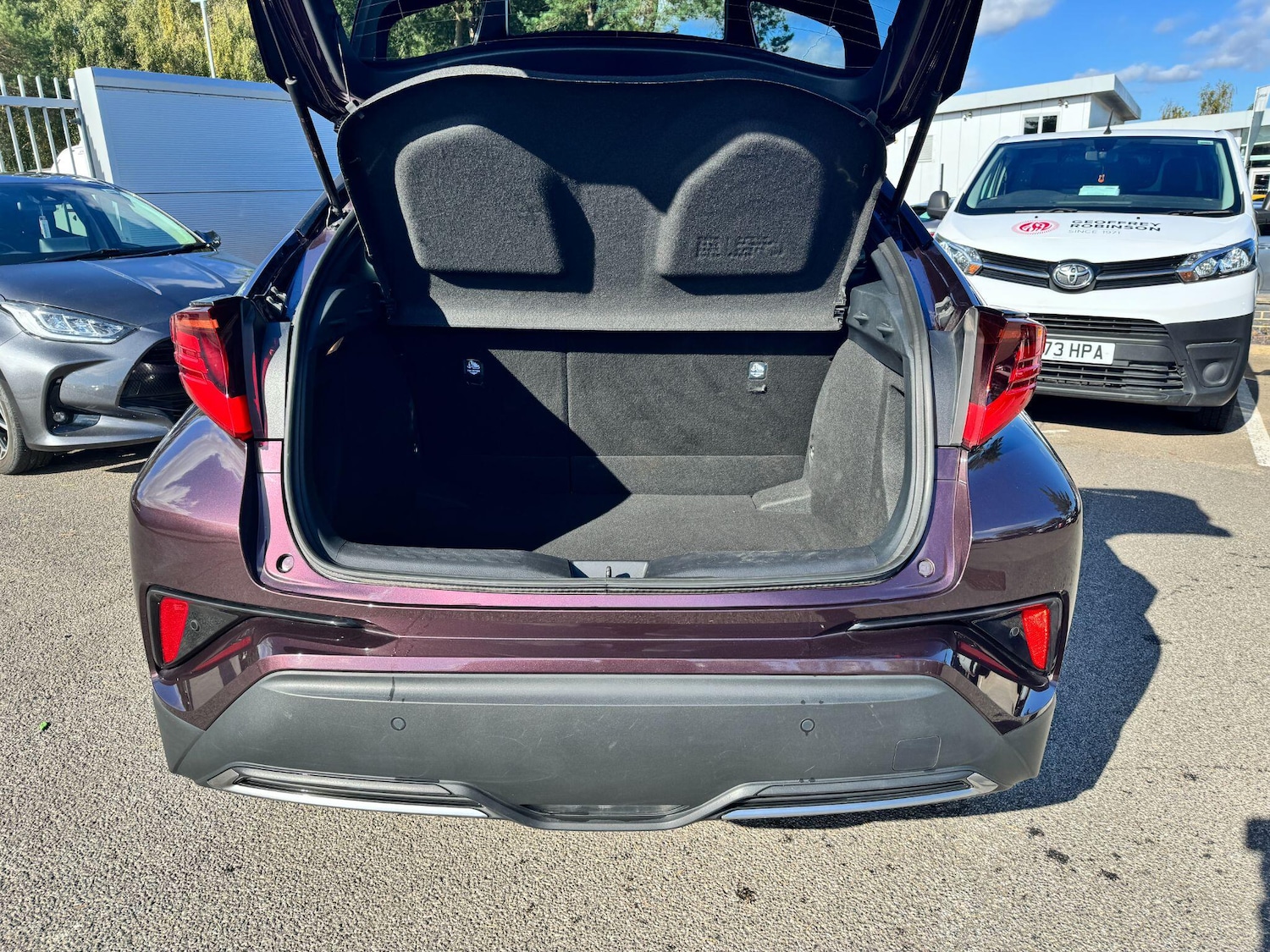 Used Toyota C-HR 2022 for sale - 75989947: Photo 12