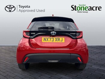 Used Toyota Yaris 2023 for sale - 76898878: Photo