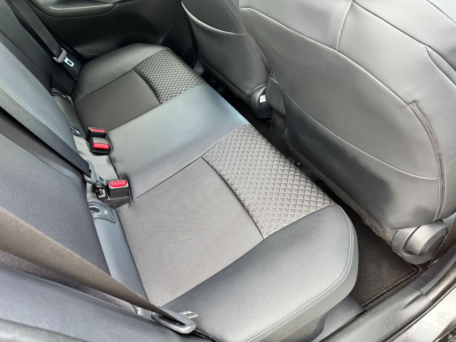 Used Toyota Yaris 2025 for sale - 77216121: Photo 12