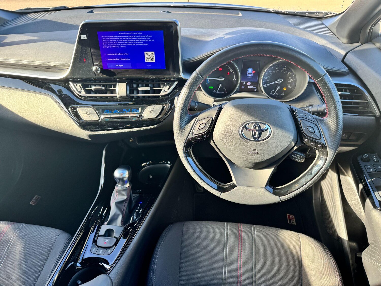 Used Toyota C-HR 2023 for sale - 76388660: Photo 15