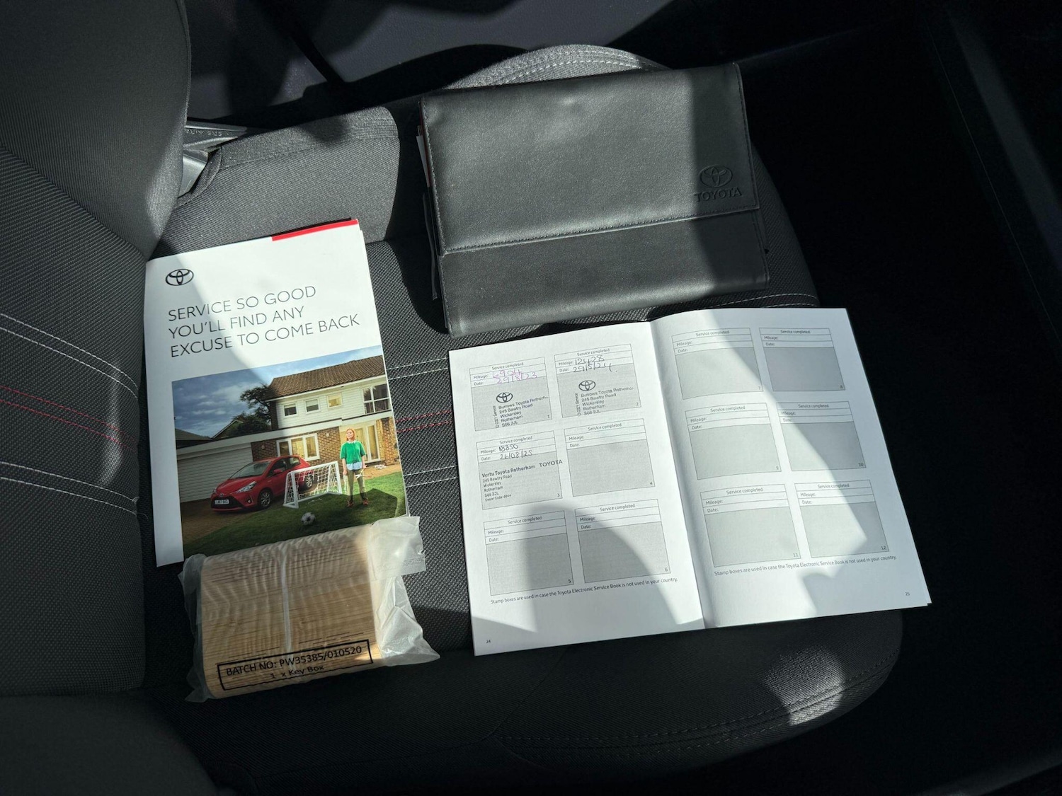 Used Toyota C-HR 2022 for sale - 76592608: Photo 19