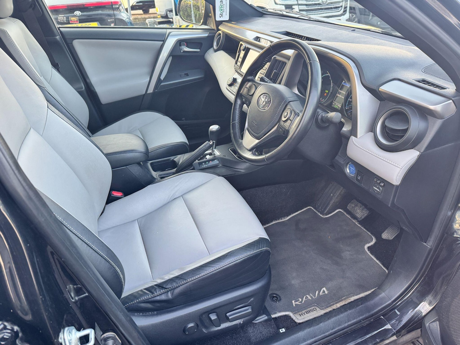 Used Toyota RAV4 2016 for sale - 77314877: Photo 11