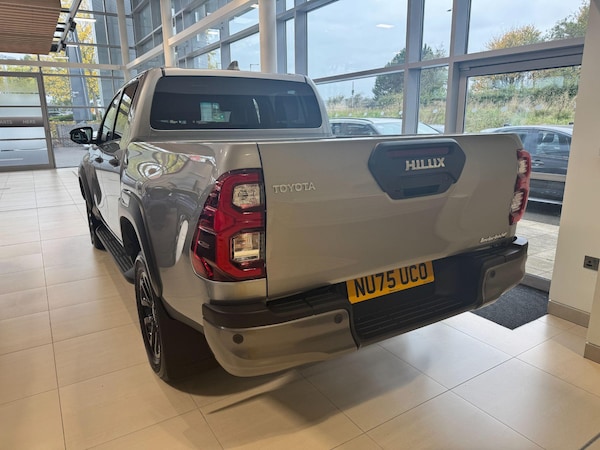 Used Toyota Hilux 2025 for sale - 76295901: Photo 3
