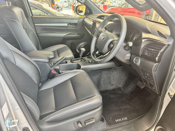Used Toyota Hilux 2025 for sale - 76295901: Photo 6