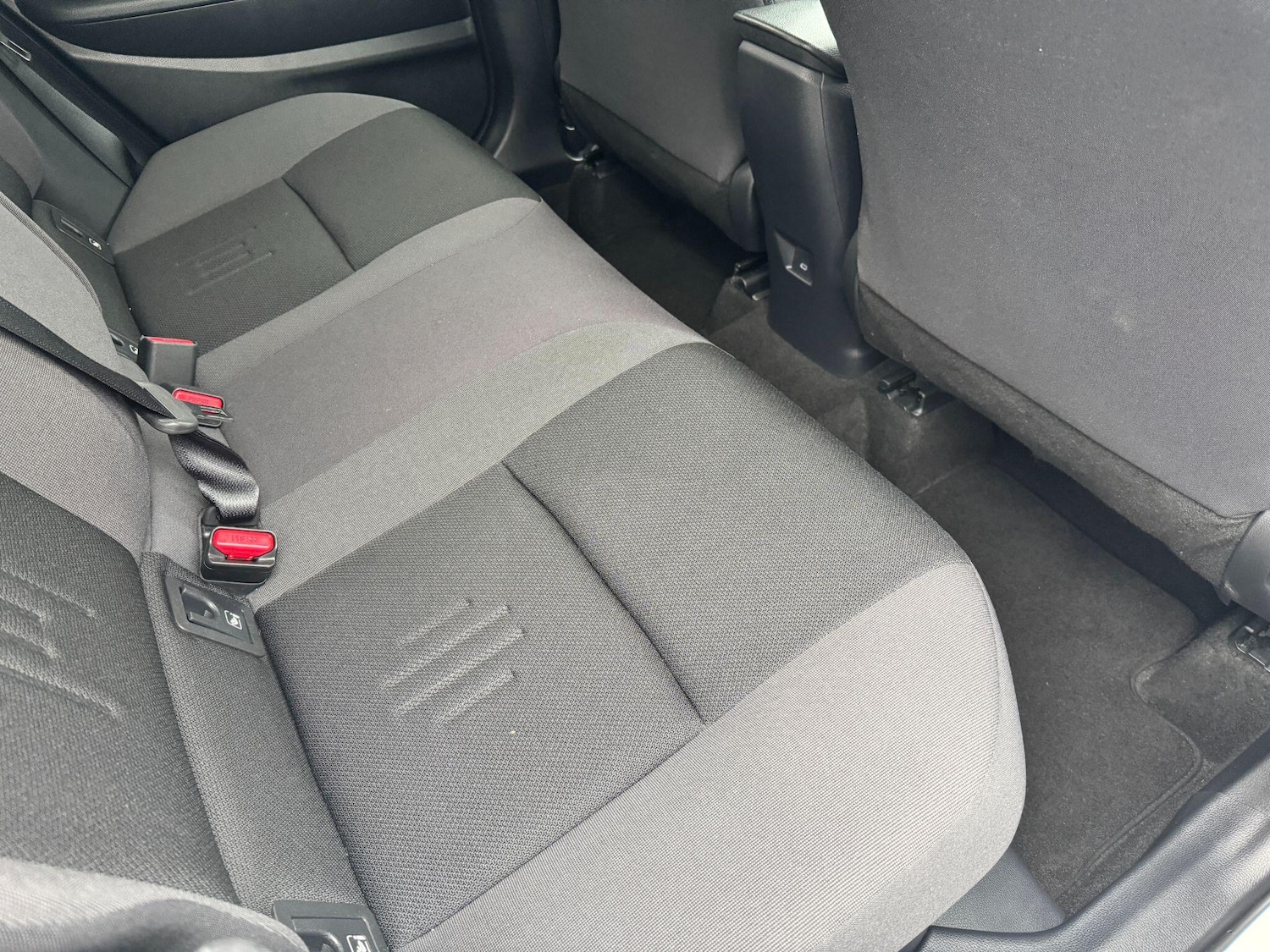 Used Toyota C-HR 2024 for sale - 77162885: Photo 12