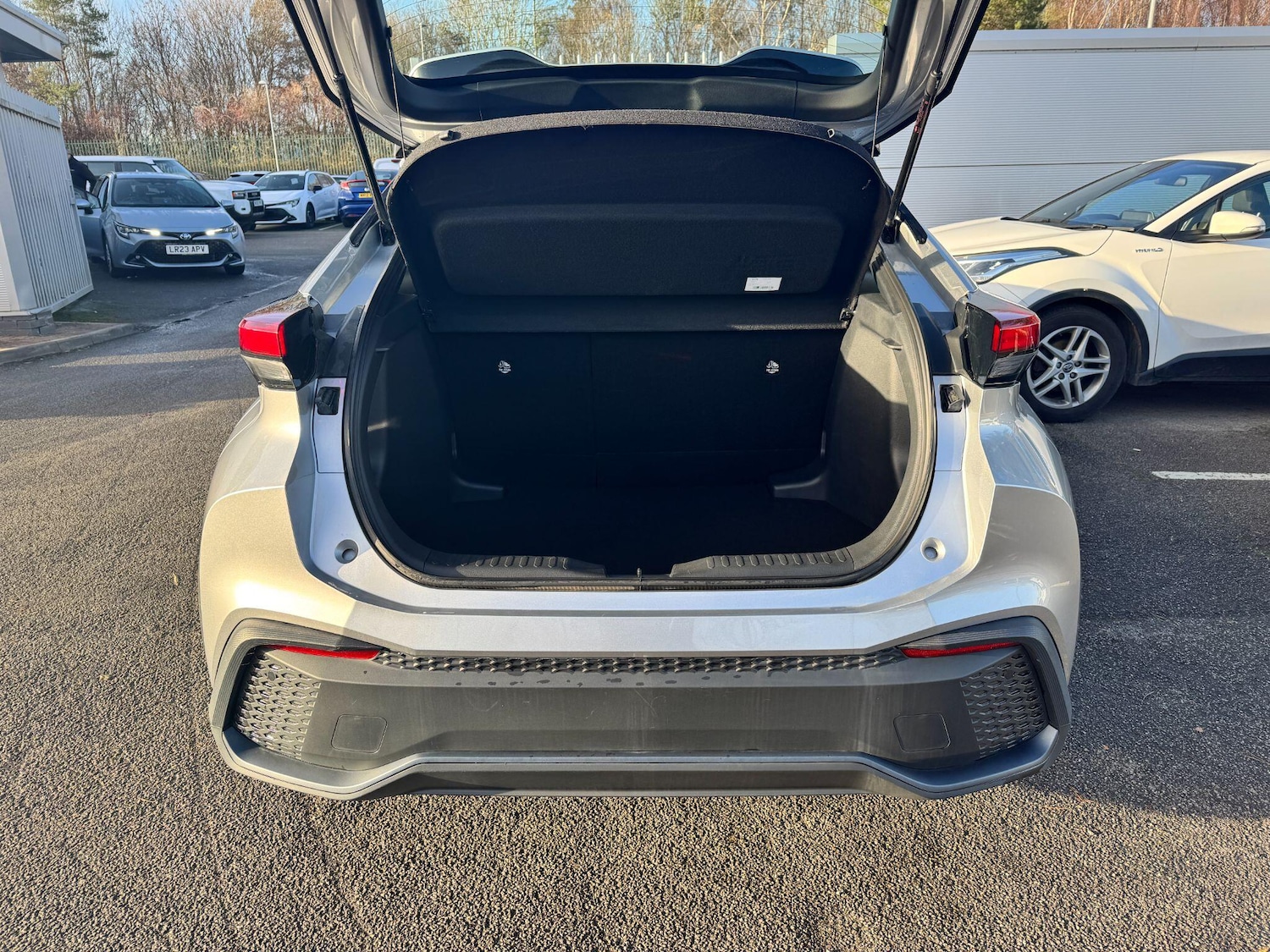 Used Toyota C-HR 2024 for sale - 76715409: Photo 10