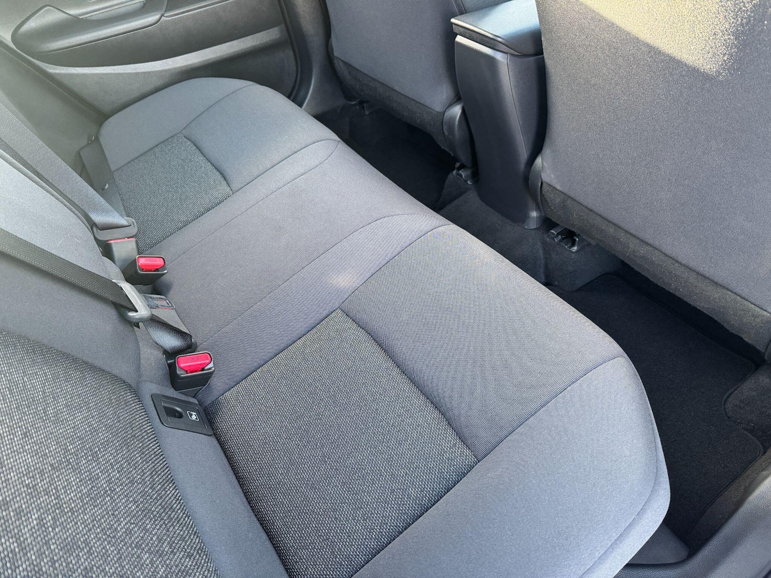 Used Toyota C-HR 2024 for sale - 76715409: Photo 12