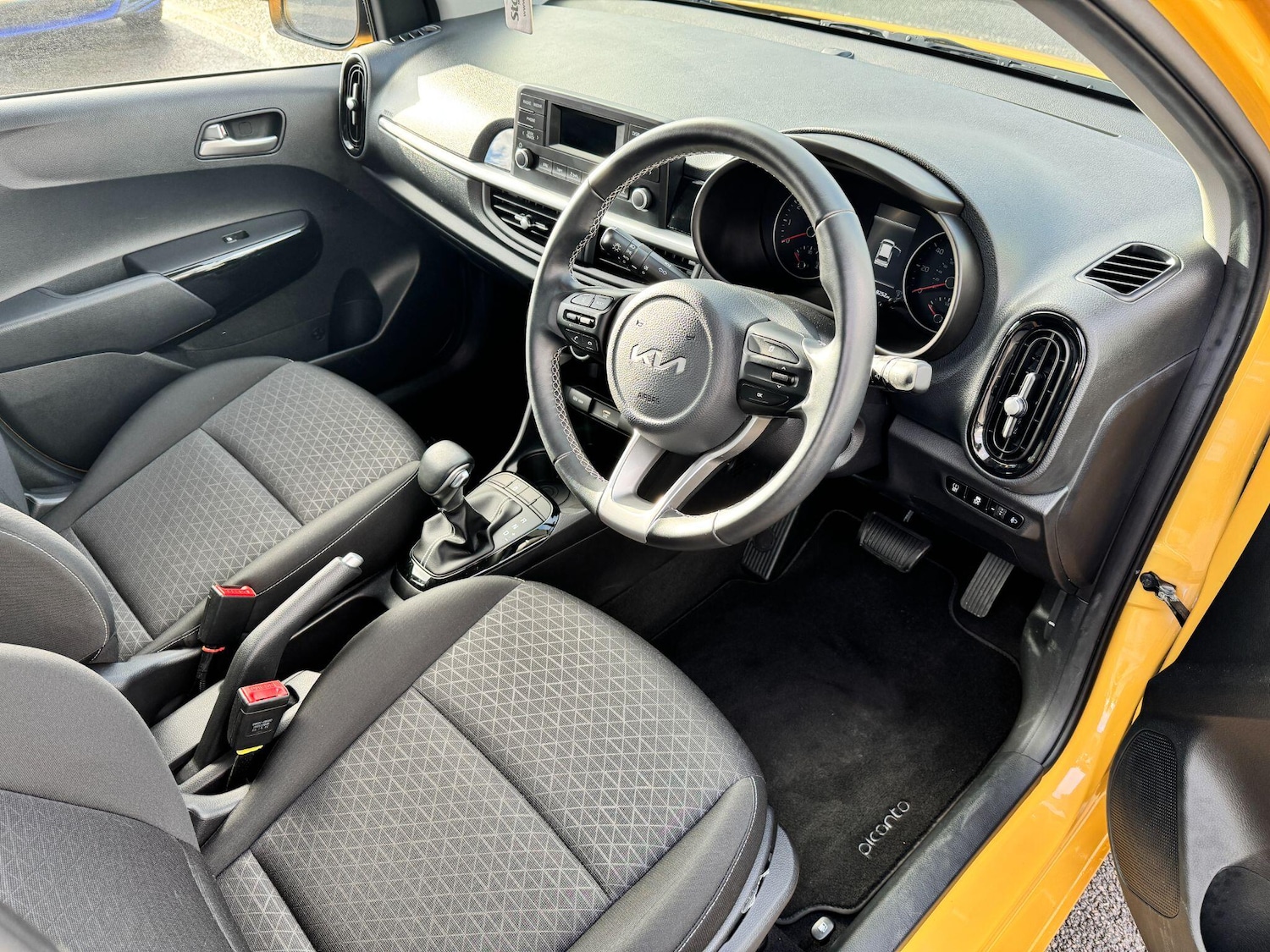 Used Kia Picanto 2023 for sale - 76613023: Photo 11