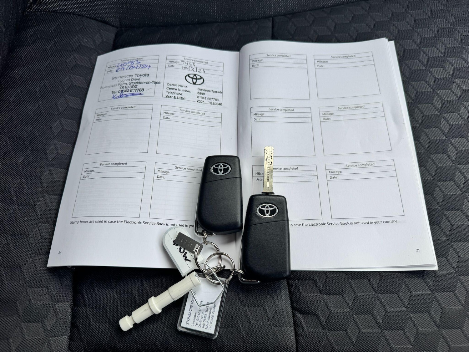 Used Toyota Yaris 2023 for sale - 77331129: Photo 19