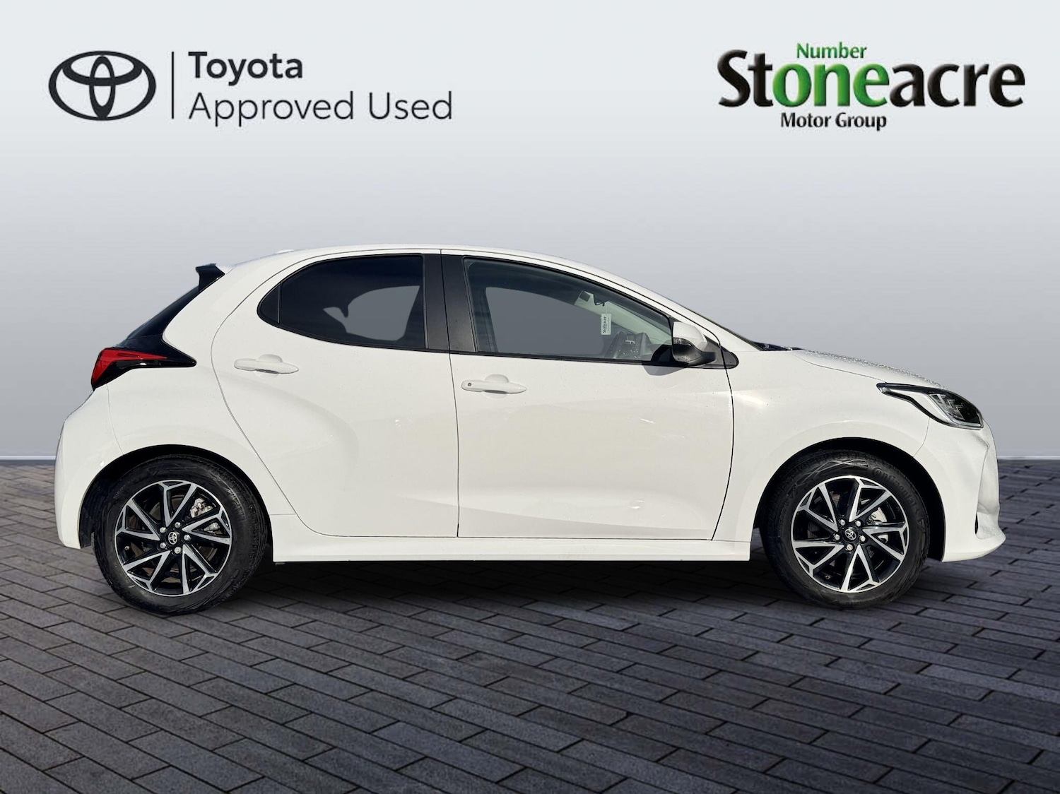 Used Toyota Yaris 2023 for sale - 77331129: Photo 2