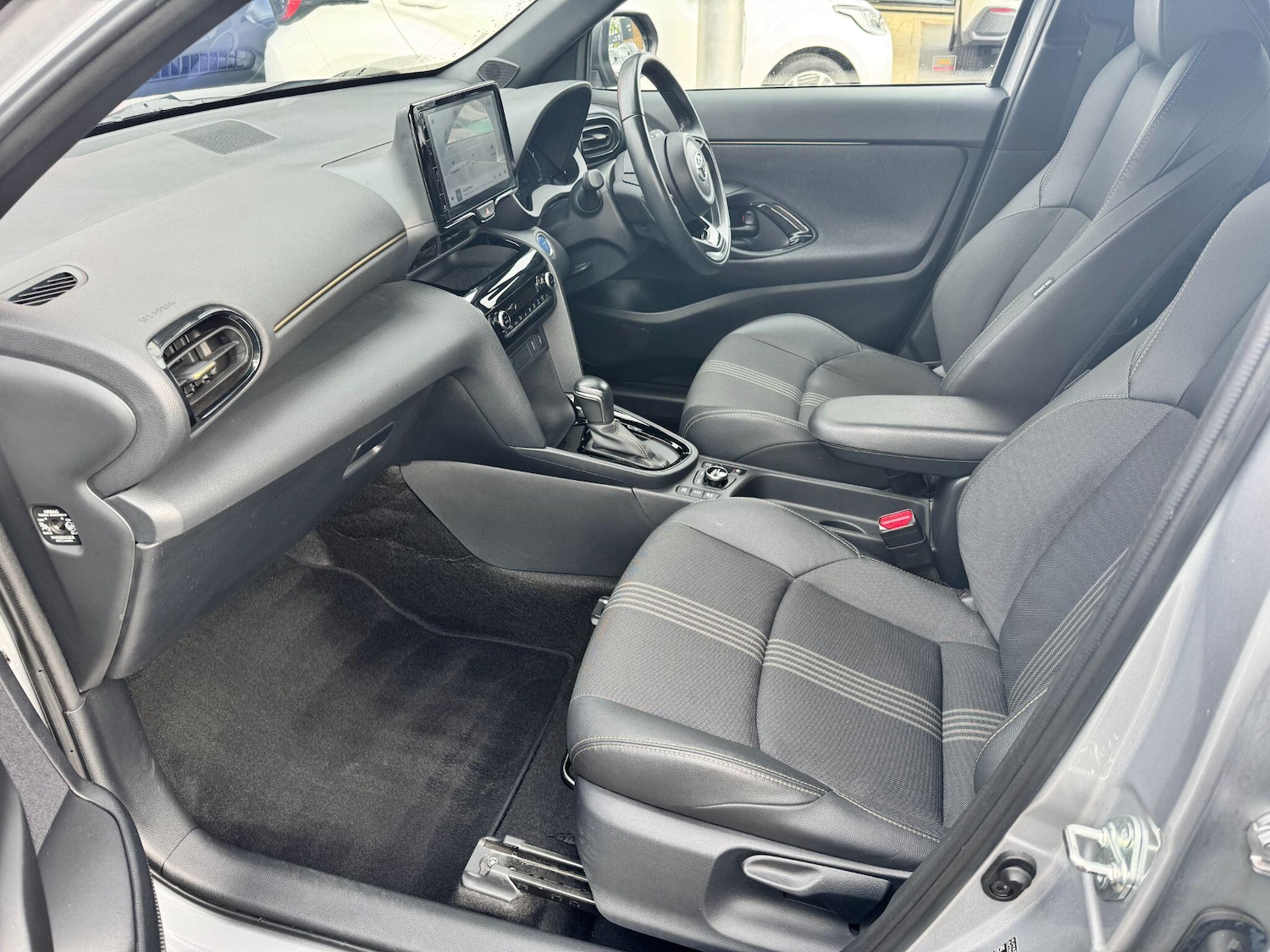 Used Toyota Yaris Cross 2022 for sale - 76060537: Photo 16