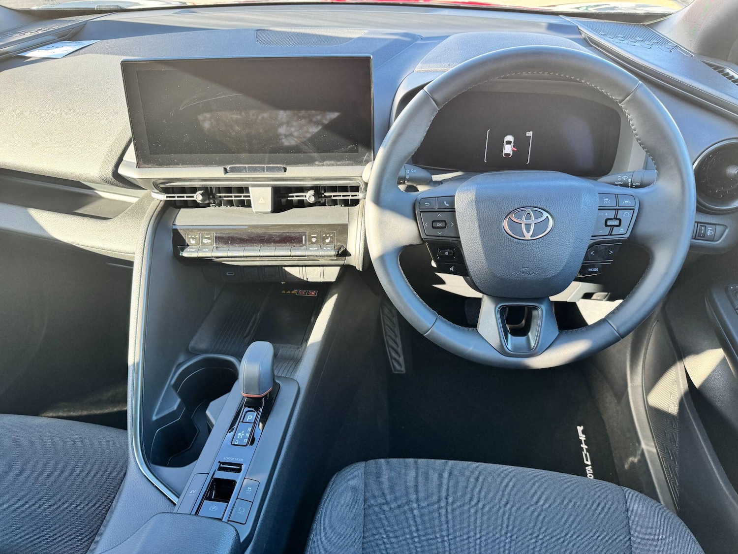 Used Toyota C-HR 2024 for sale - 76260500: Photo 17