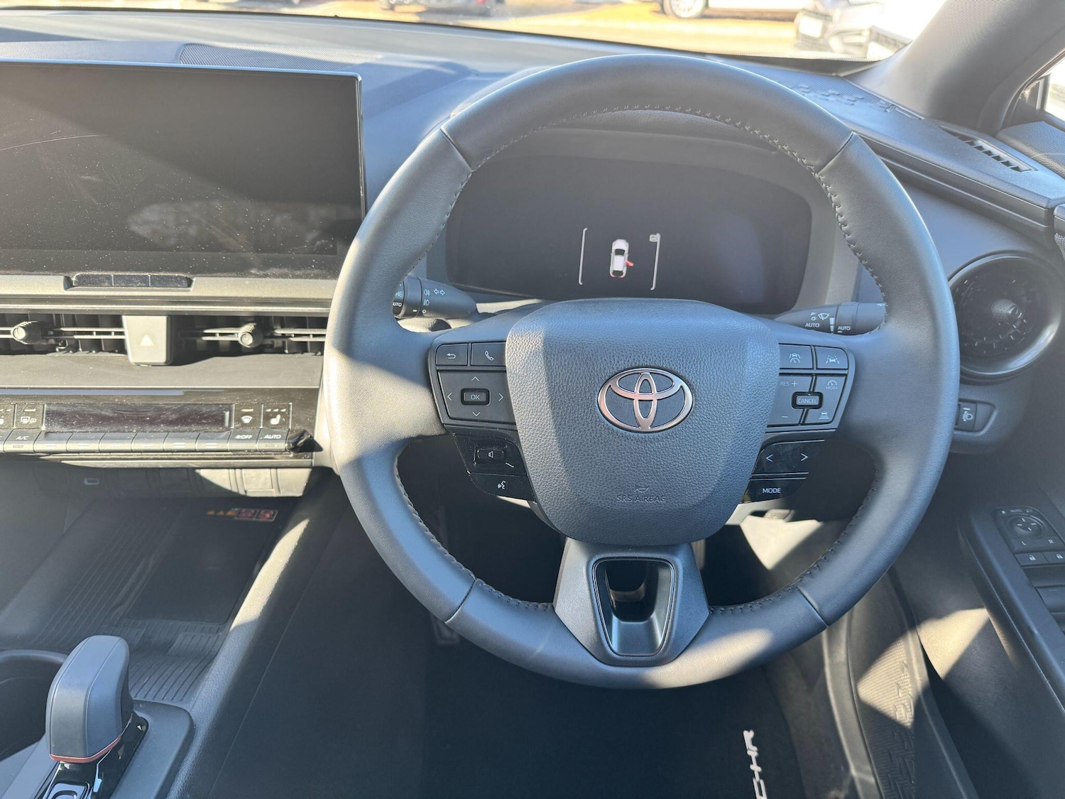 Used Toyota C-HR 2024 for sale - 76260500: Photo 19