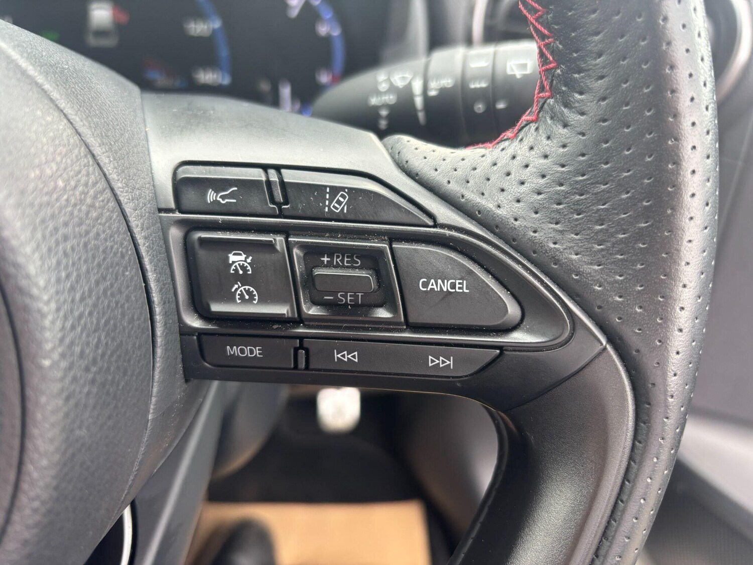 Used Toyota Yaris Cross 2024 for sale - 76592605: Photo 12