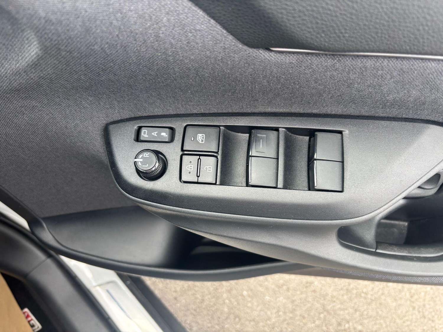 Used Toyota Yaris Cross 2024 for sale - 76592605: Photo 14