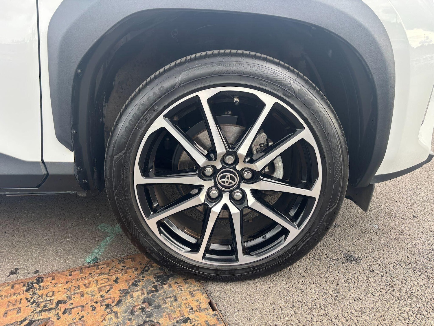 Used Toyota Yaris Cross 2024 for sale - 76592605: Photo 6