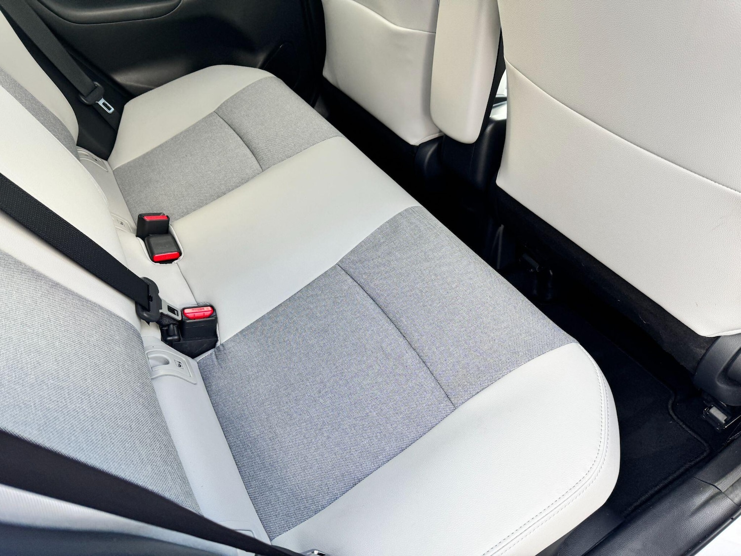 Used Toyota Yaris 2023 for sale - 76388462: Photo 14