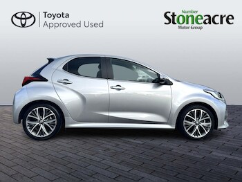 Used Toyota Yaris 2023 for sale - 76388462: Photo
