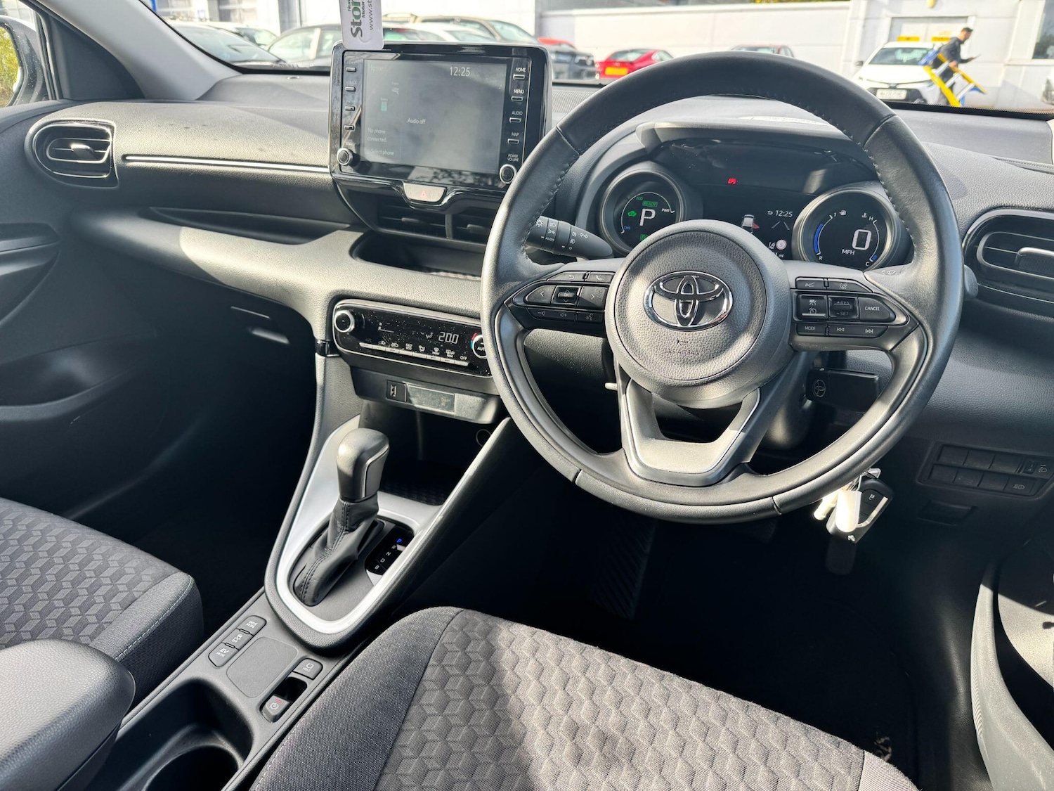 Used Toyota Yaris 2023 for sale - 76850380: Photo 16