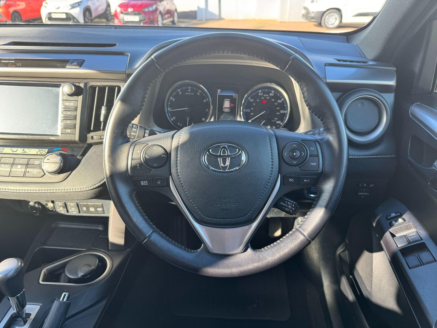 Used Toyota RAV4 2017 for sale - 76327331: Photo 17
