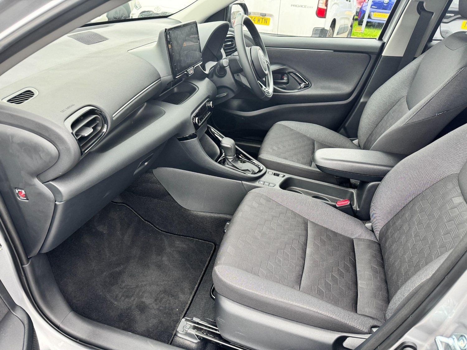 Used Toyota Yaris 2025 for sale - 76701379: Photo 14