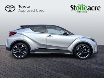 Used Toyota C-HR 2023 for sale - 77343969: Photo