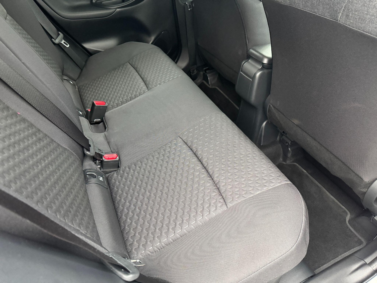 Used Toyota Yaris Cross 2024 for sale - 77290784: Photo 12