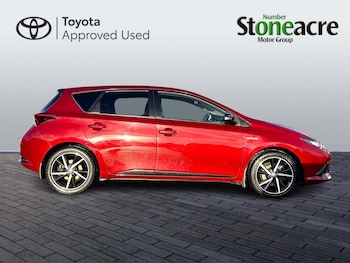 Used Toyota Auris 2017 for sale - 76613217: Photo