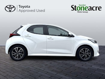 Used Toyota Yaris 2023 for sale - 79336809: Photo
