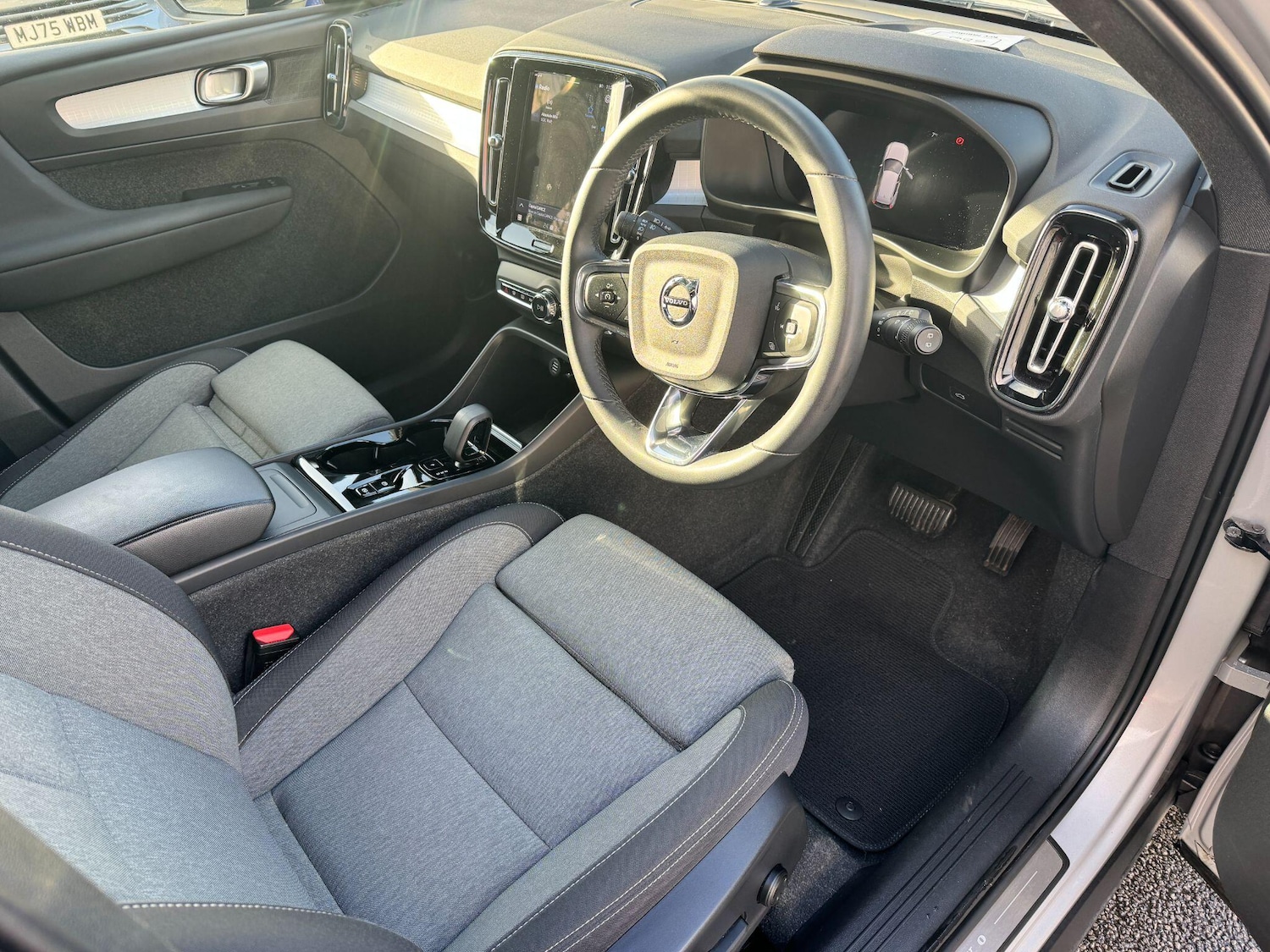 Used Volvo XC40 2023 for sale - 77396172: Photo 11