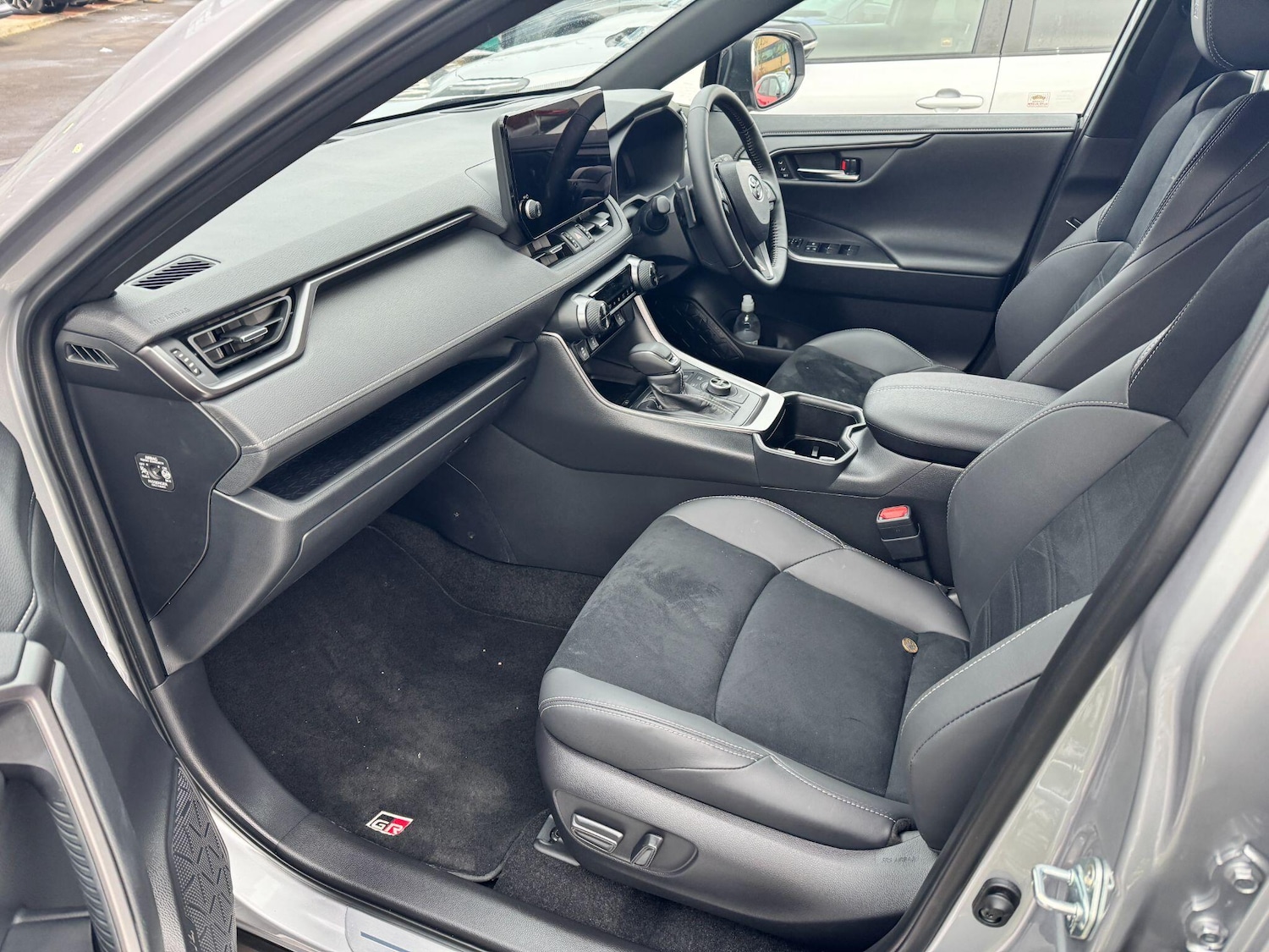 Used Toyota RAV4 2025 for sale - 76701932: Photo 12