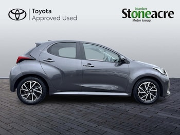 Used Toyota Yaris 2023 for sale - 77994028: Photo