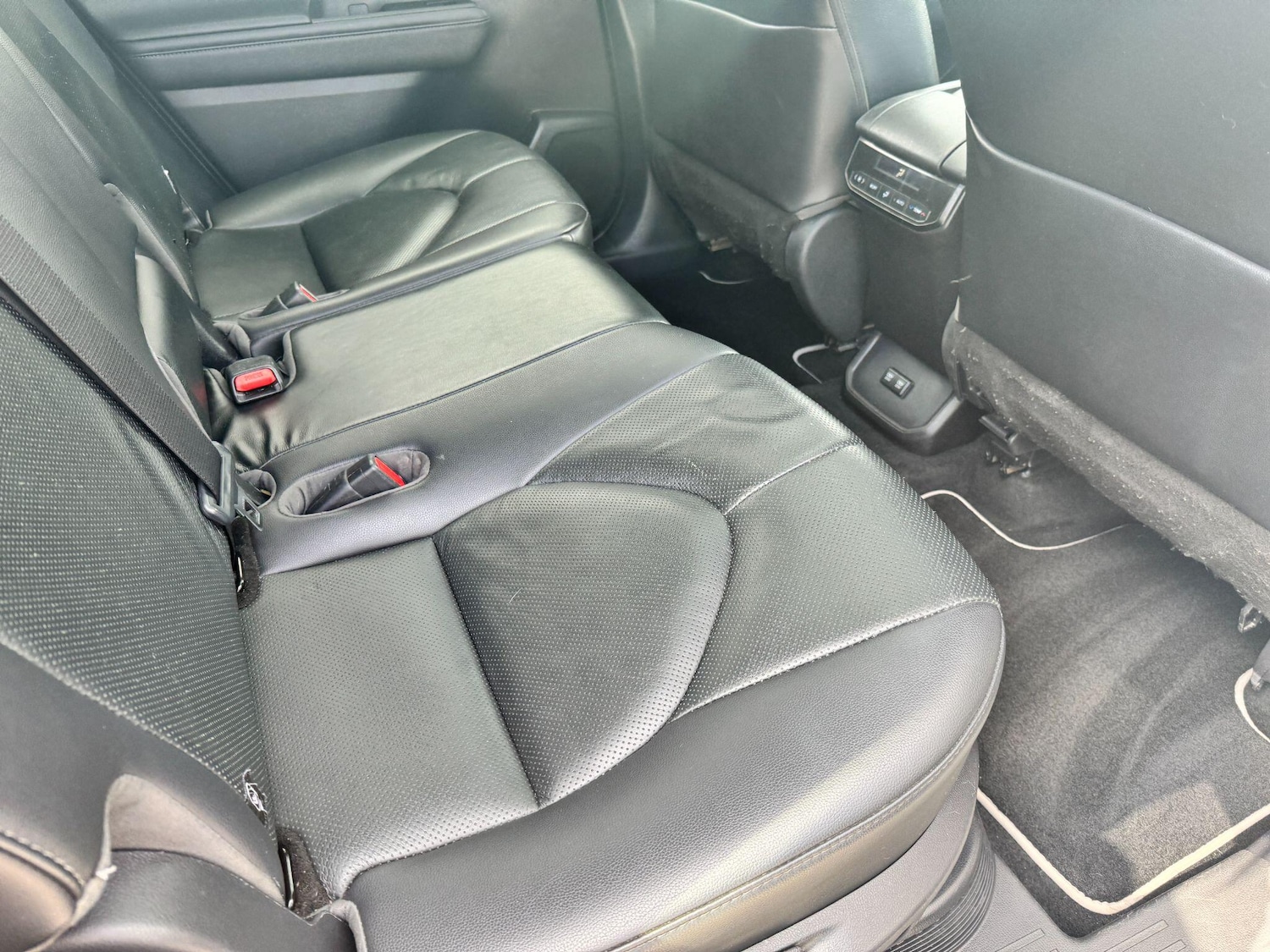 Used Toyota Highlander 2021 for sale - 76336960: Photo 12