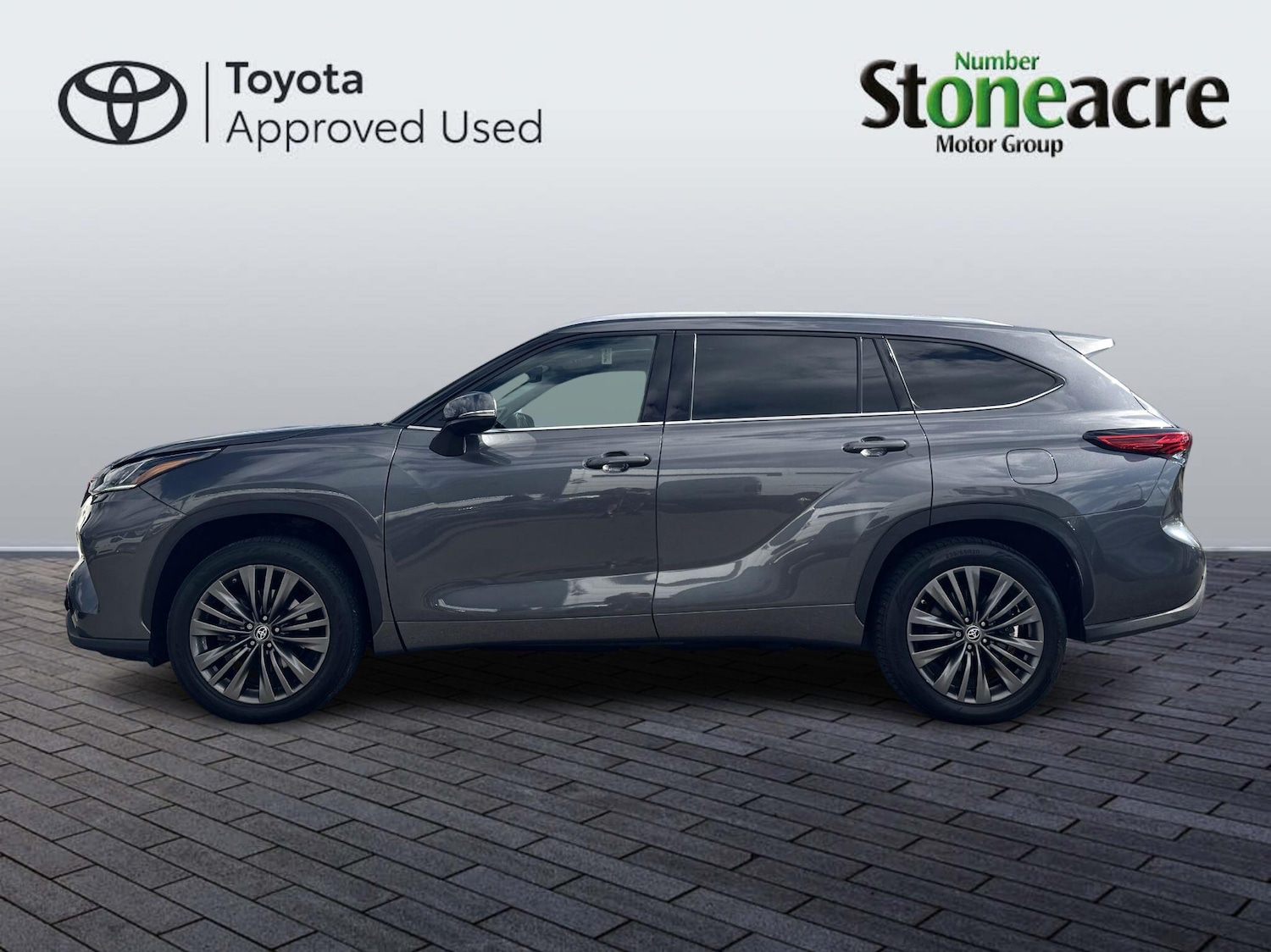 Used Toyota Highlander 2021 for sale - 76336960: Photo 6