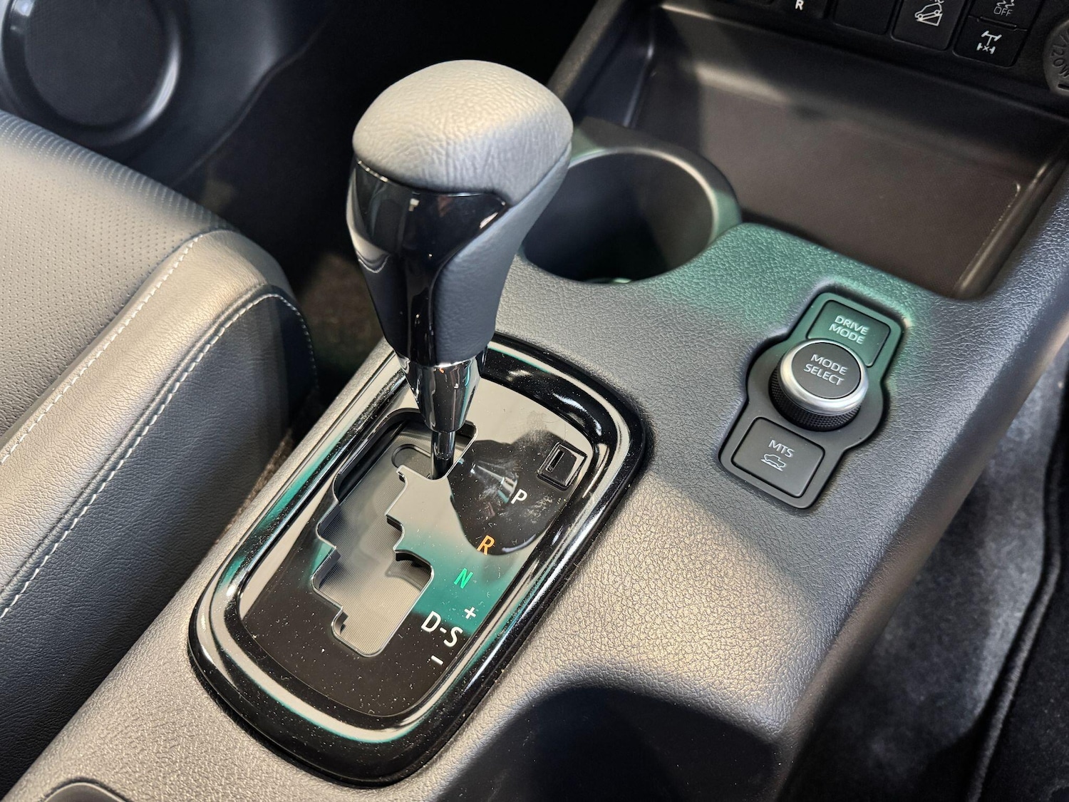 Used Toyota Hilux 2025 for sale - 76633028: Photo 14