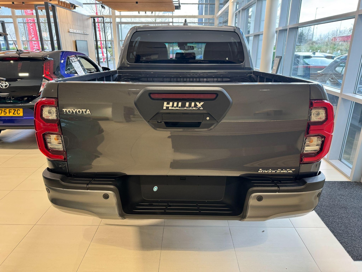 Used Toyota Hilux 2025 for sale - 76633028: Photo 4