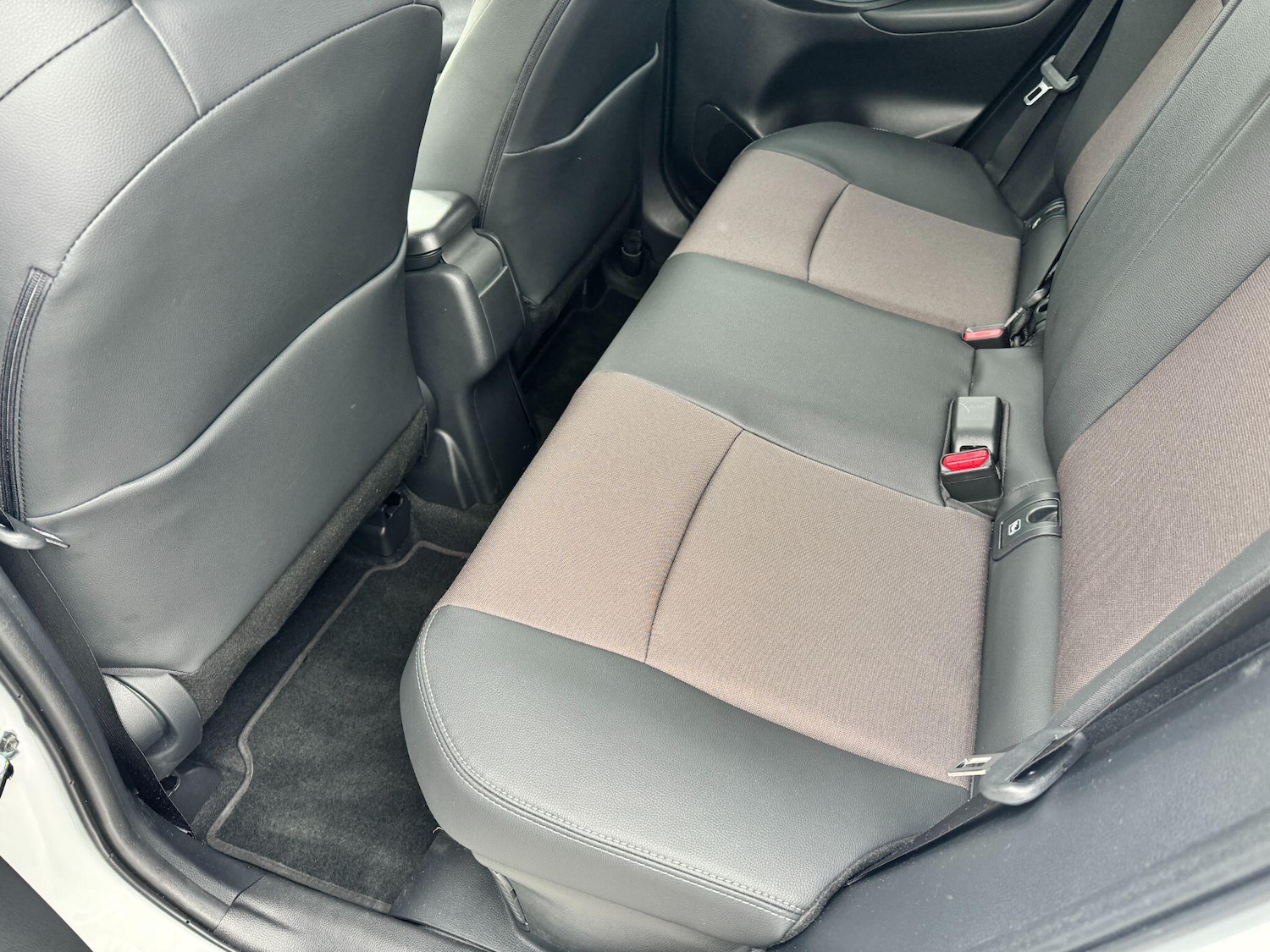 Used Toyota Yaris Cross 2023 for sale - 76259727: Photo 15