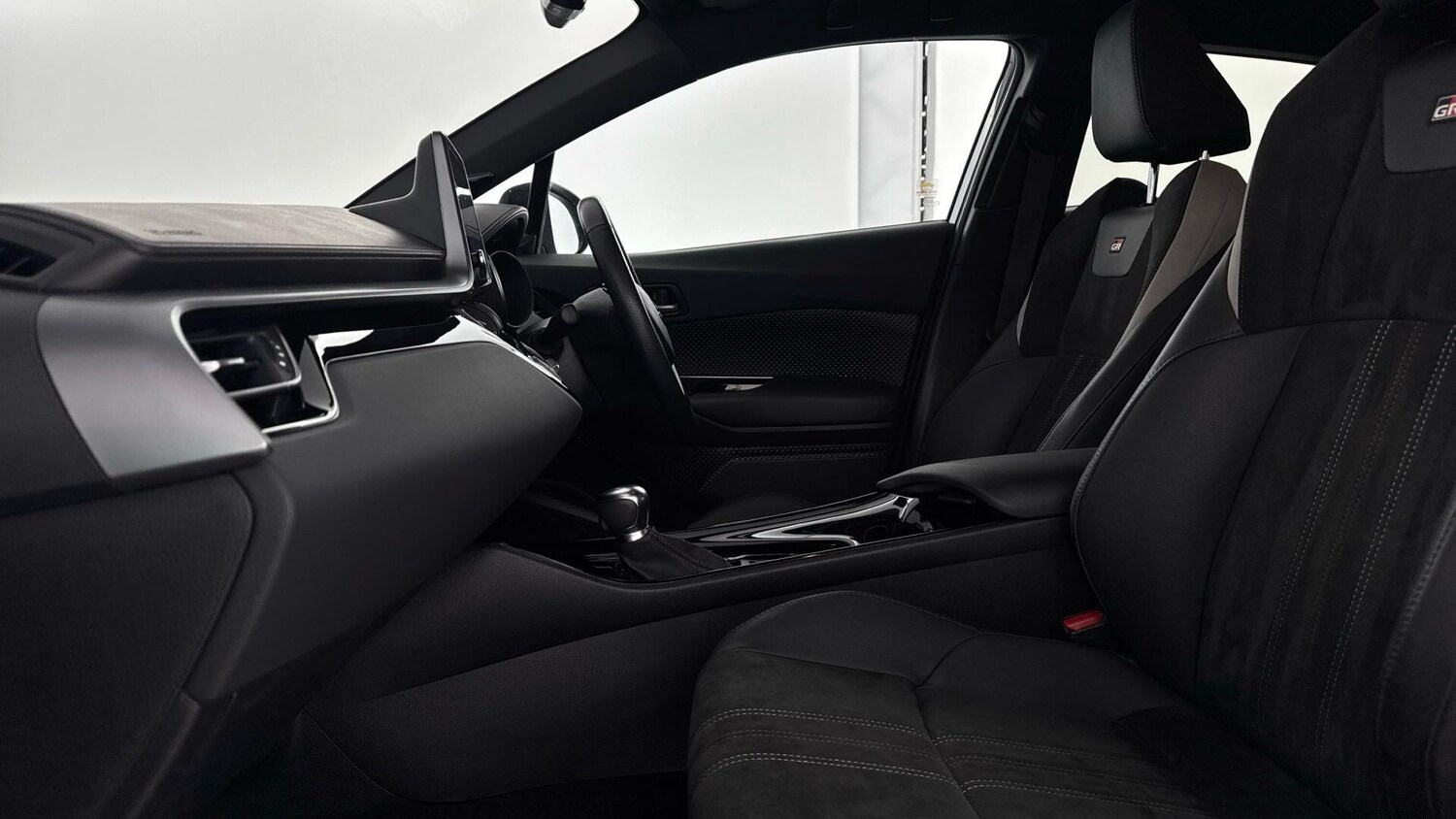 Used Toyota C-HR 2022 for sale - 77909114: Photo 16