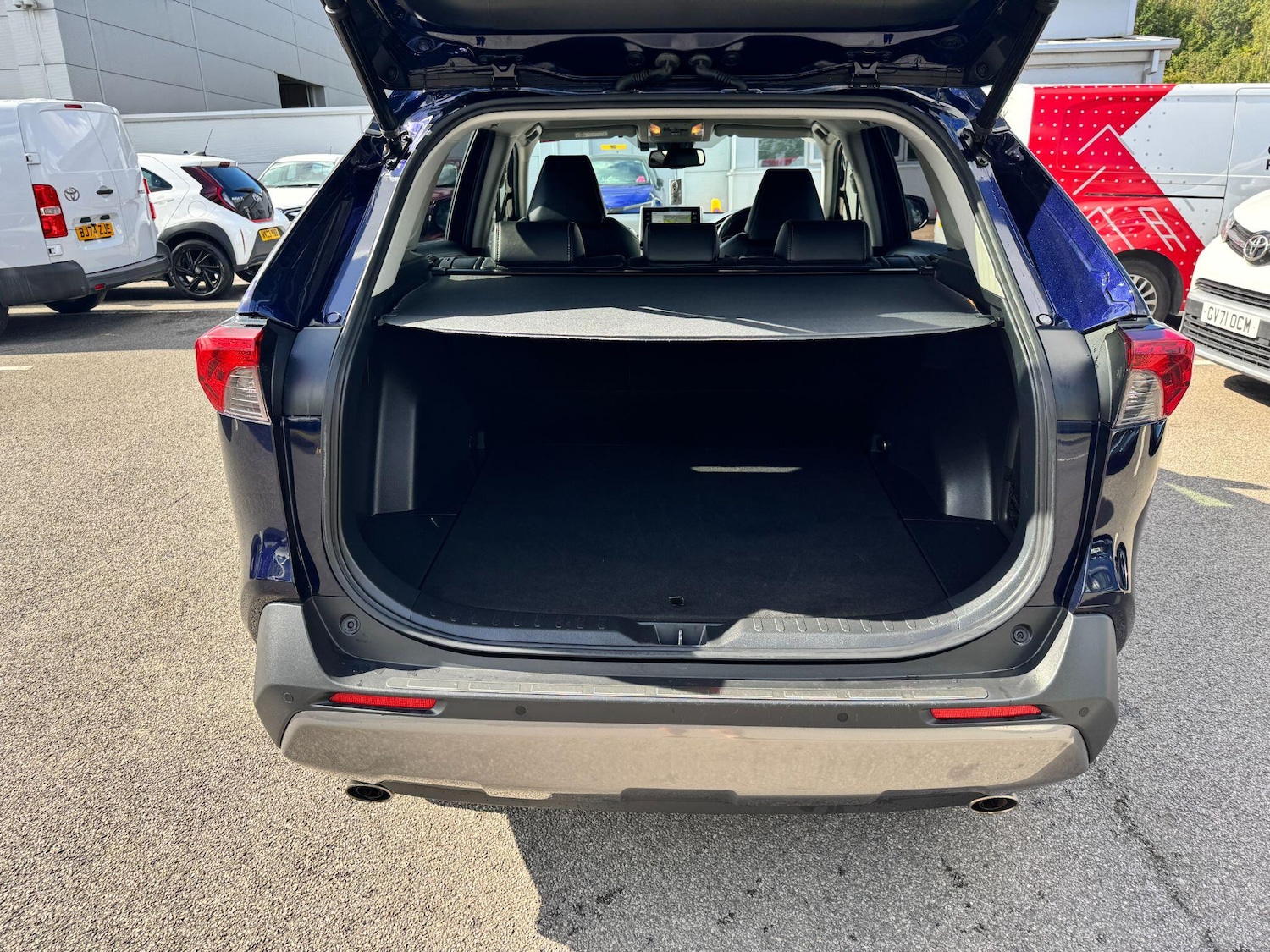 Used Toyota RAV4 2020 for sale - 75757608: Photo 12